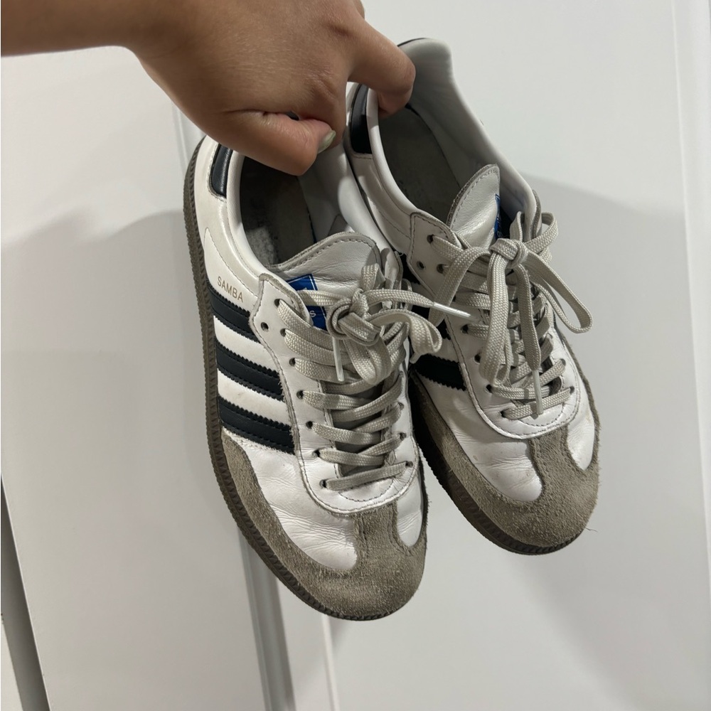 Adidas Sambas